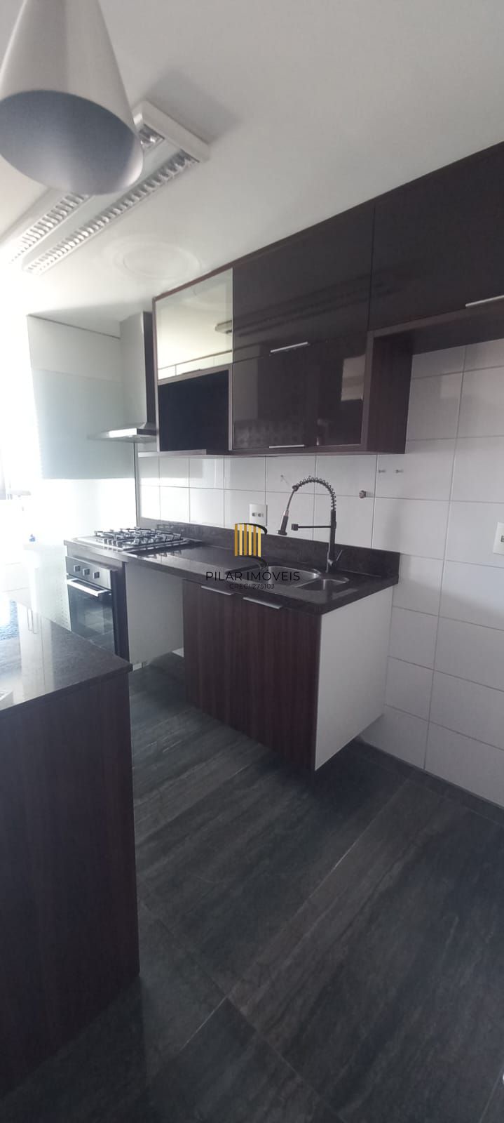 Apartamento de 3 dormitórios, 2 vagas cobertas, infra completa no Passo Da Areia