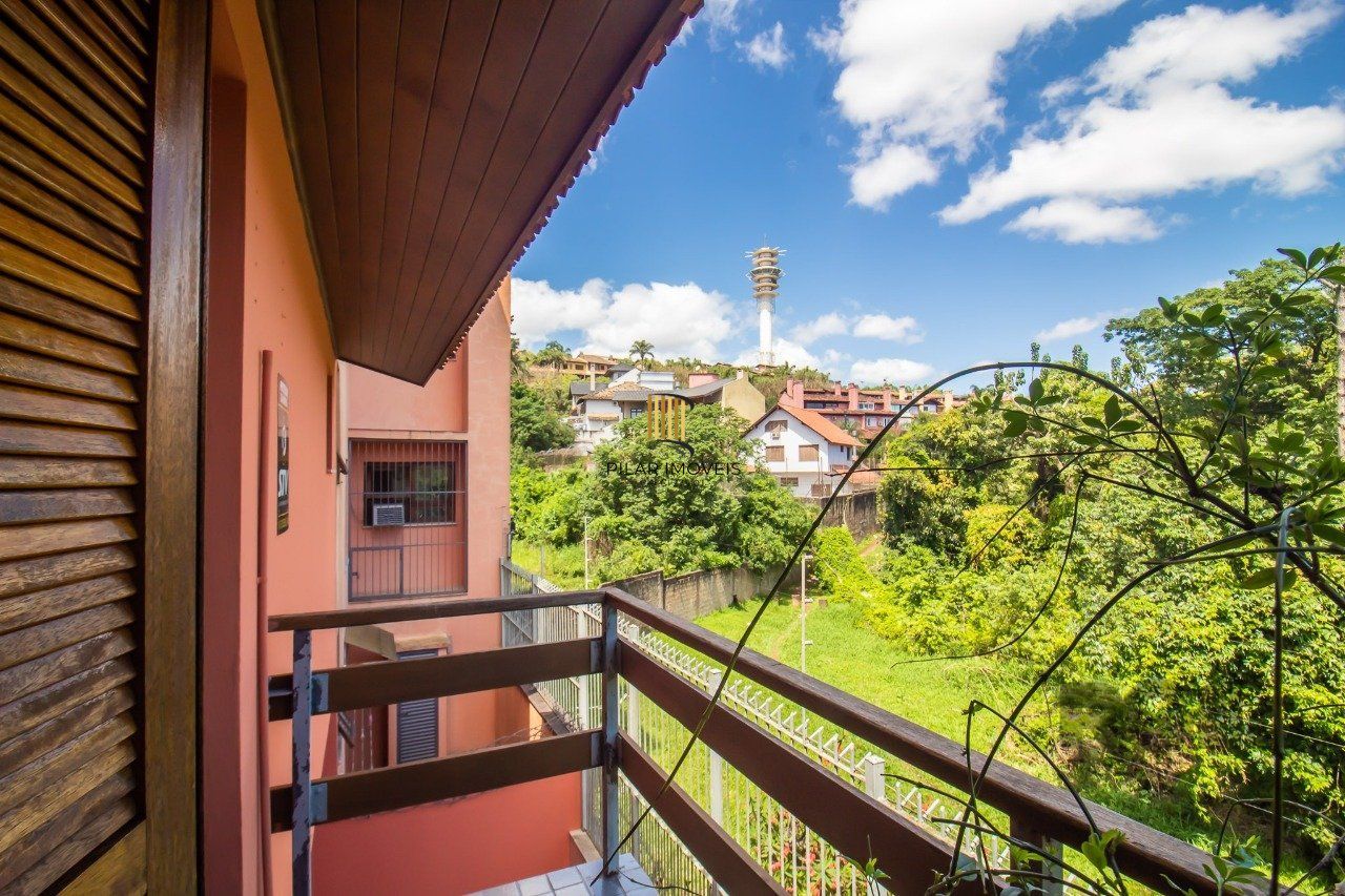 Casa de Condomínio 3 dormitórios no bairro Menino Deus
