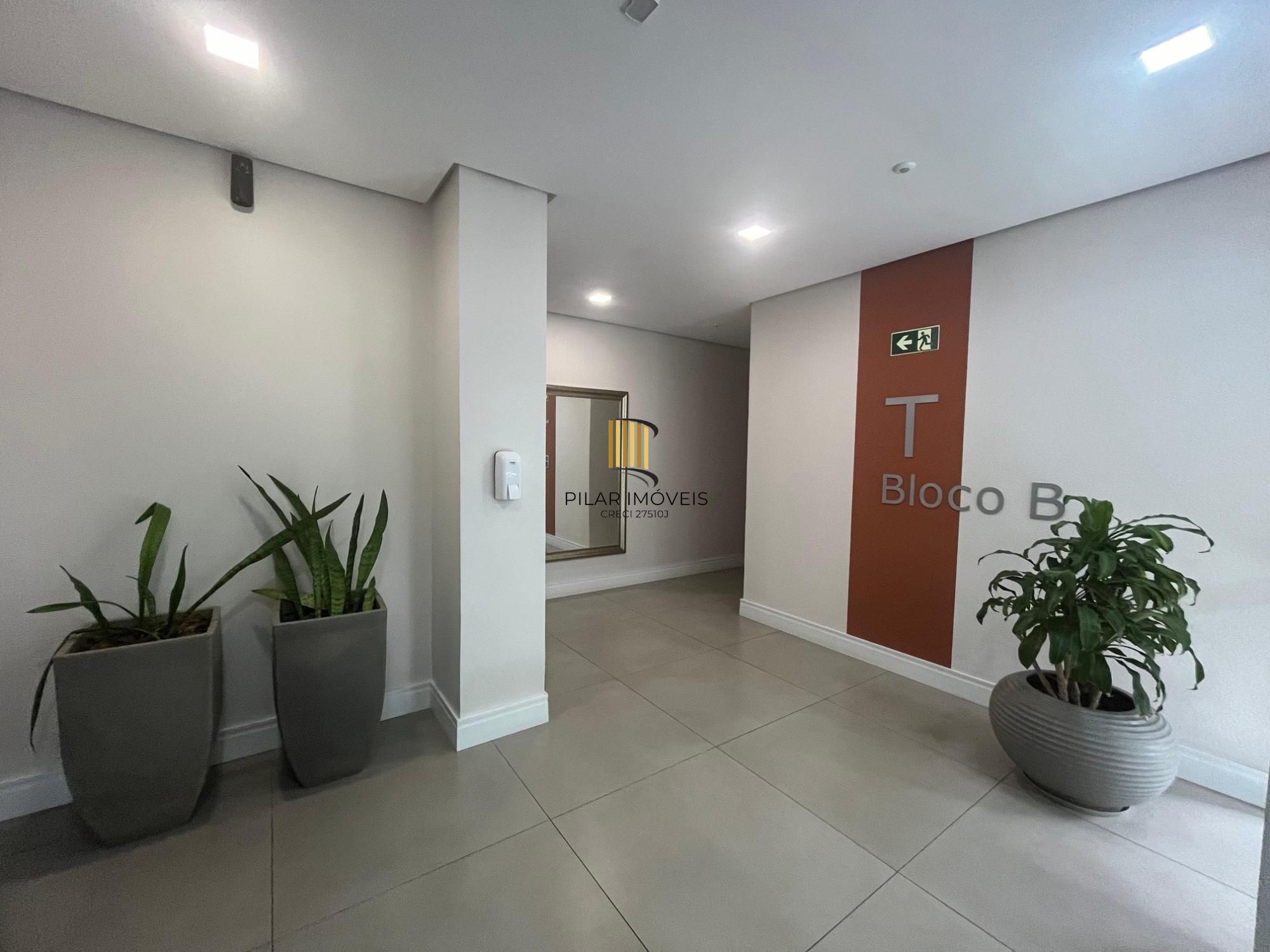 Apartamento 2 dormitórios no bairro Santo Antônio