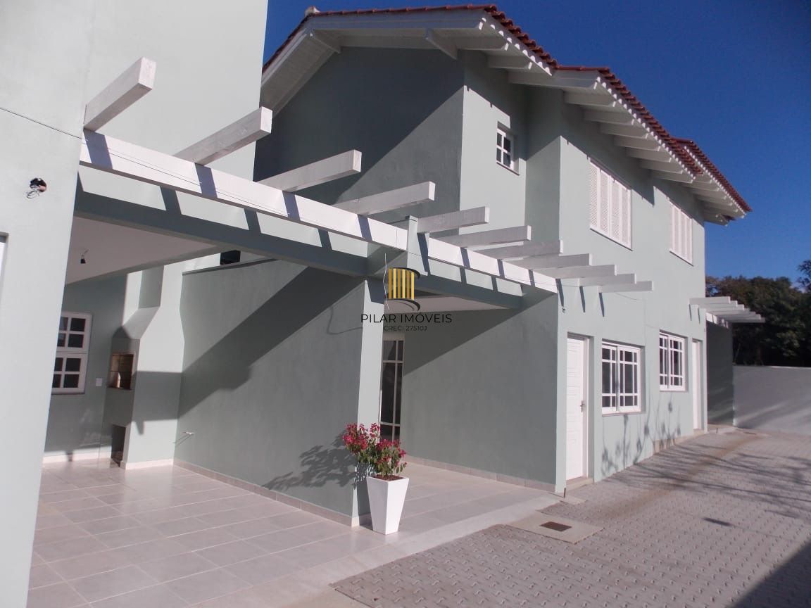 Casa de Condomínio 2 dormitórios no bairro Campo Novo