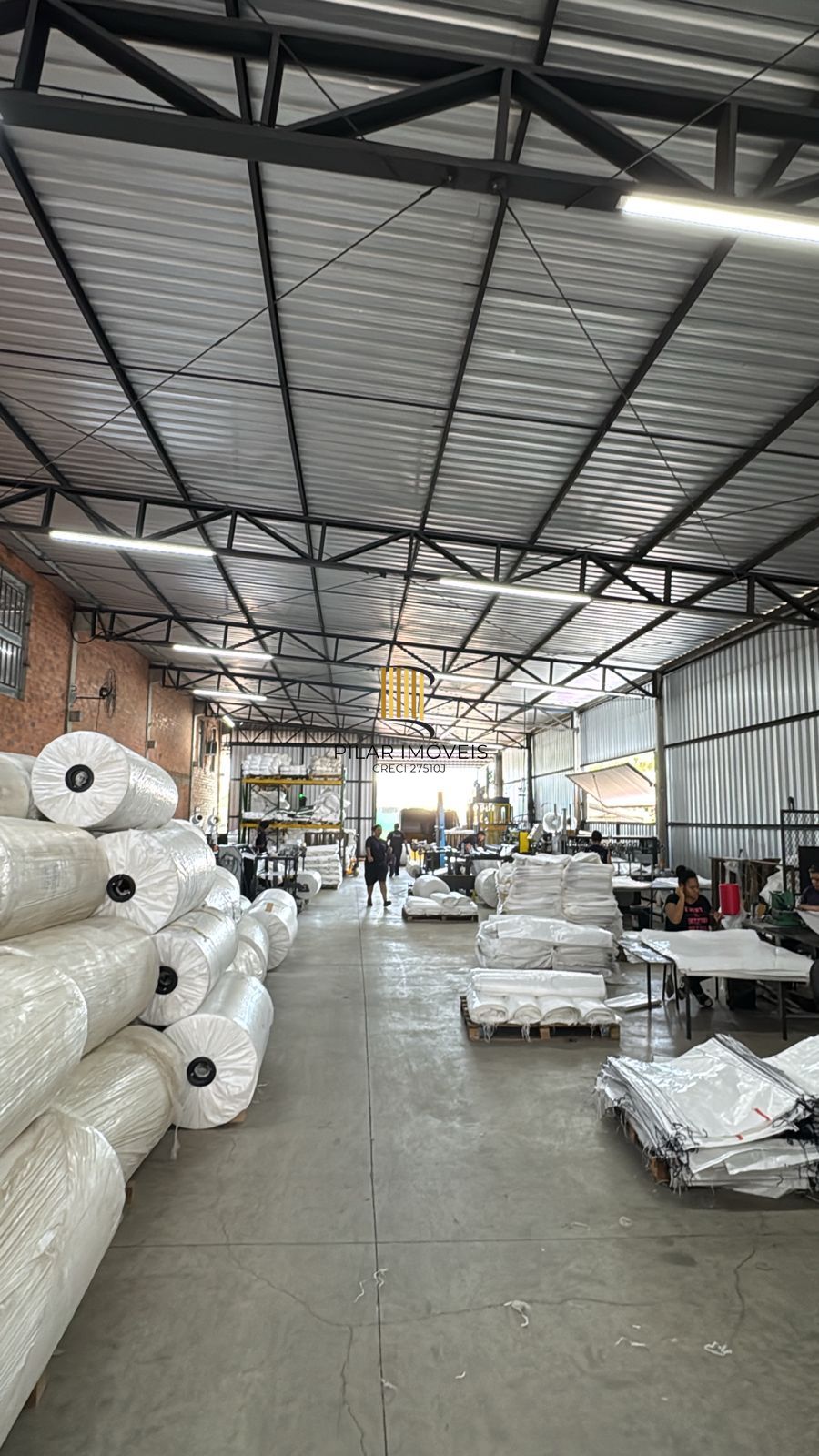 Pavilhão 2 dormitórios no bairro Restinga