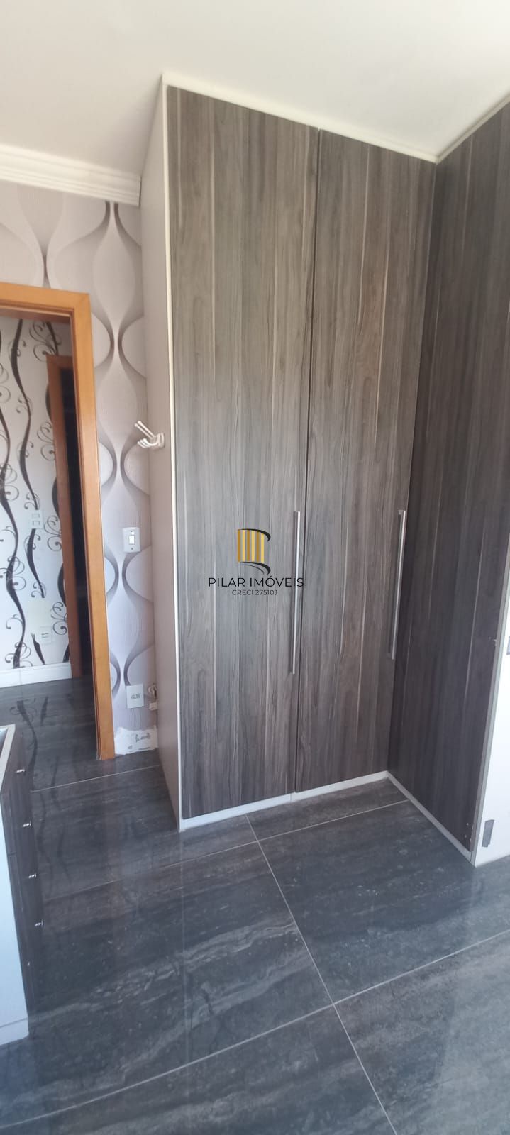 Apartamento de 3 dormitórios, 2 vagas cobertas, infra completa no Passo Da Areia