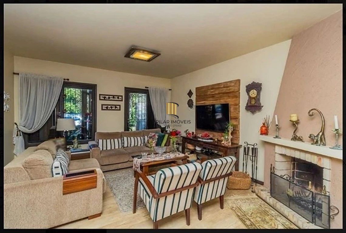 Casa 3 dormitórios no bairro Espírito Santo