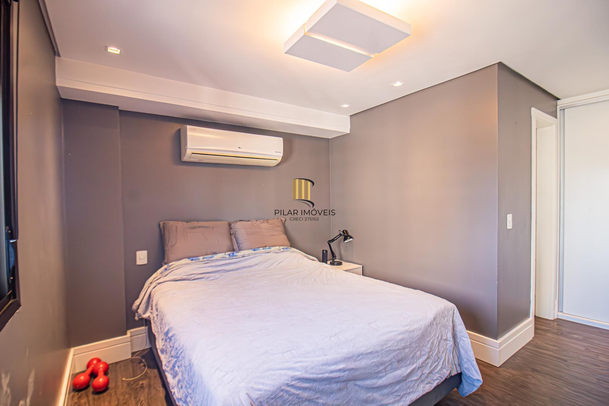 Apartamento Duplex, 1D com lareira no bairro Rio Branco