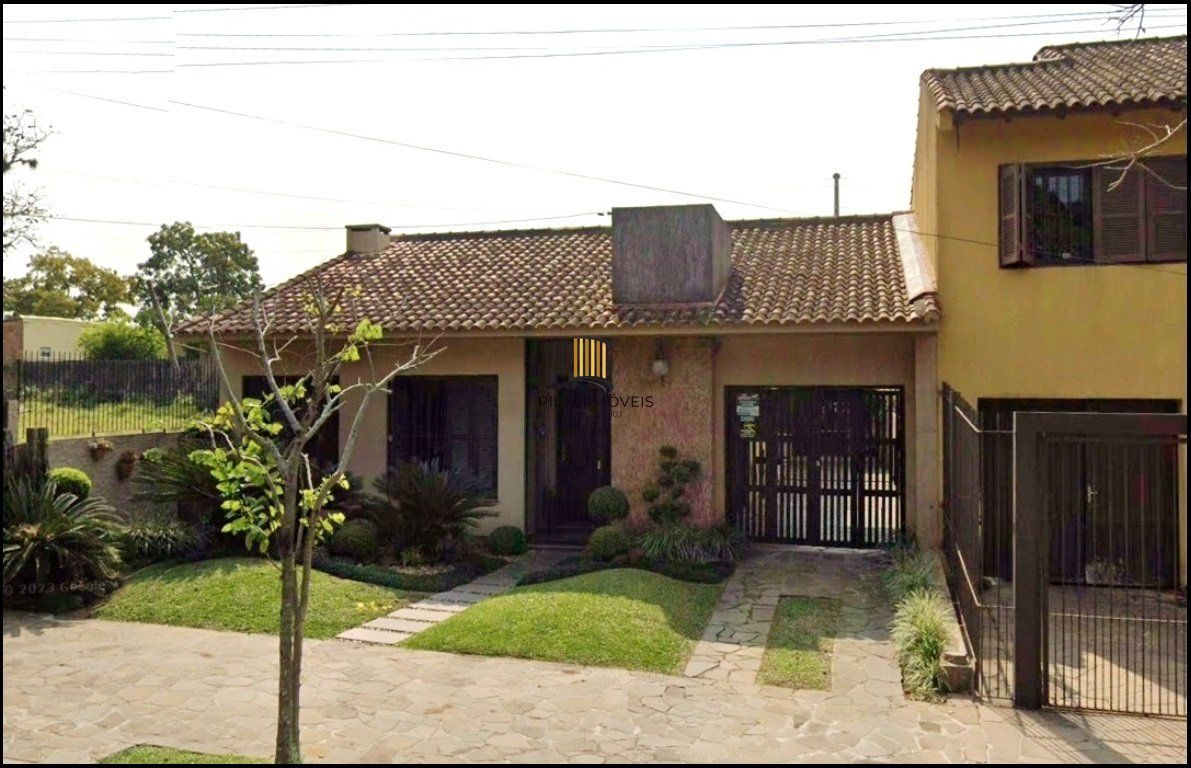 Casa 3 dormitórios no bairro Espírito Santo