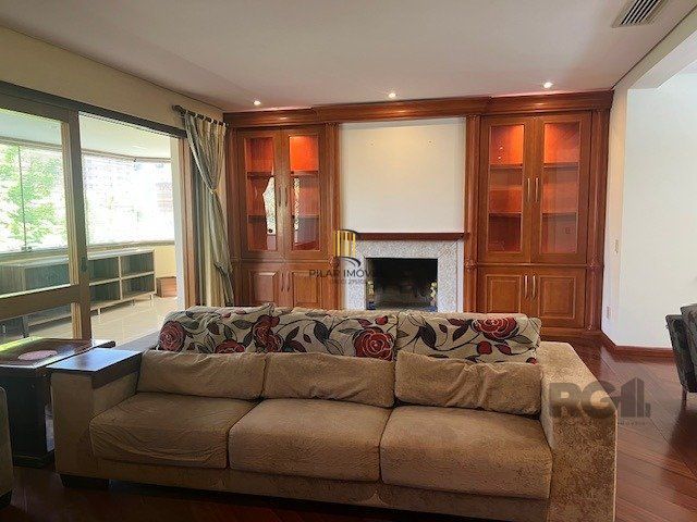 Apartamento 4 dormitórios no bairro Auxiliadora