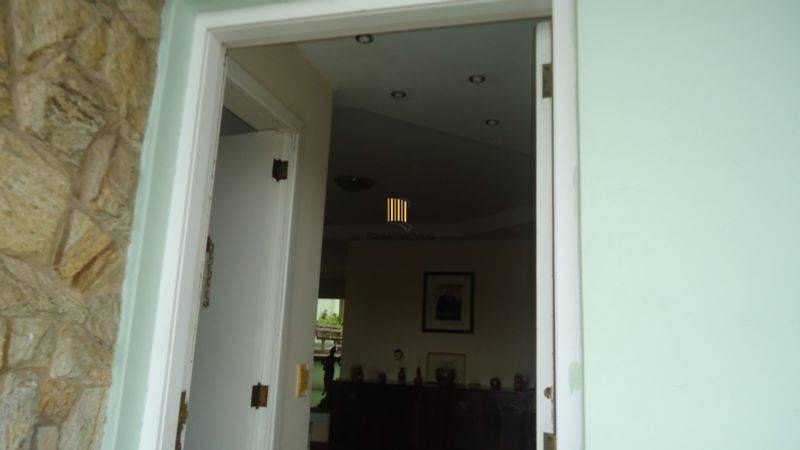 Casa para Venda - 400m², 4 dormitórios, sendo 1 suites, 4 vagas - Jardim Sabará