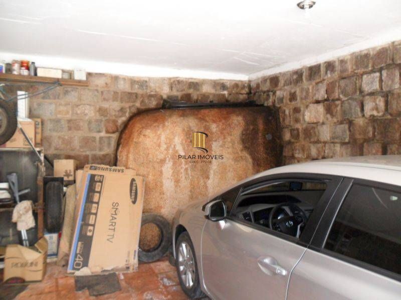 Casa para Venda - 348m², 3 dormitórios, sendo 1 suites, 2 vagas - Medianeira
