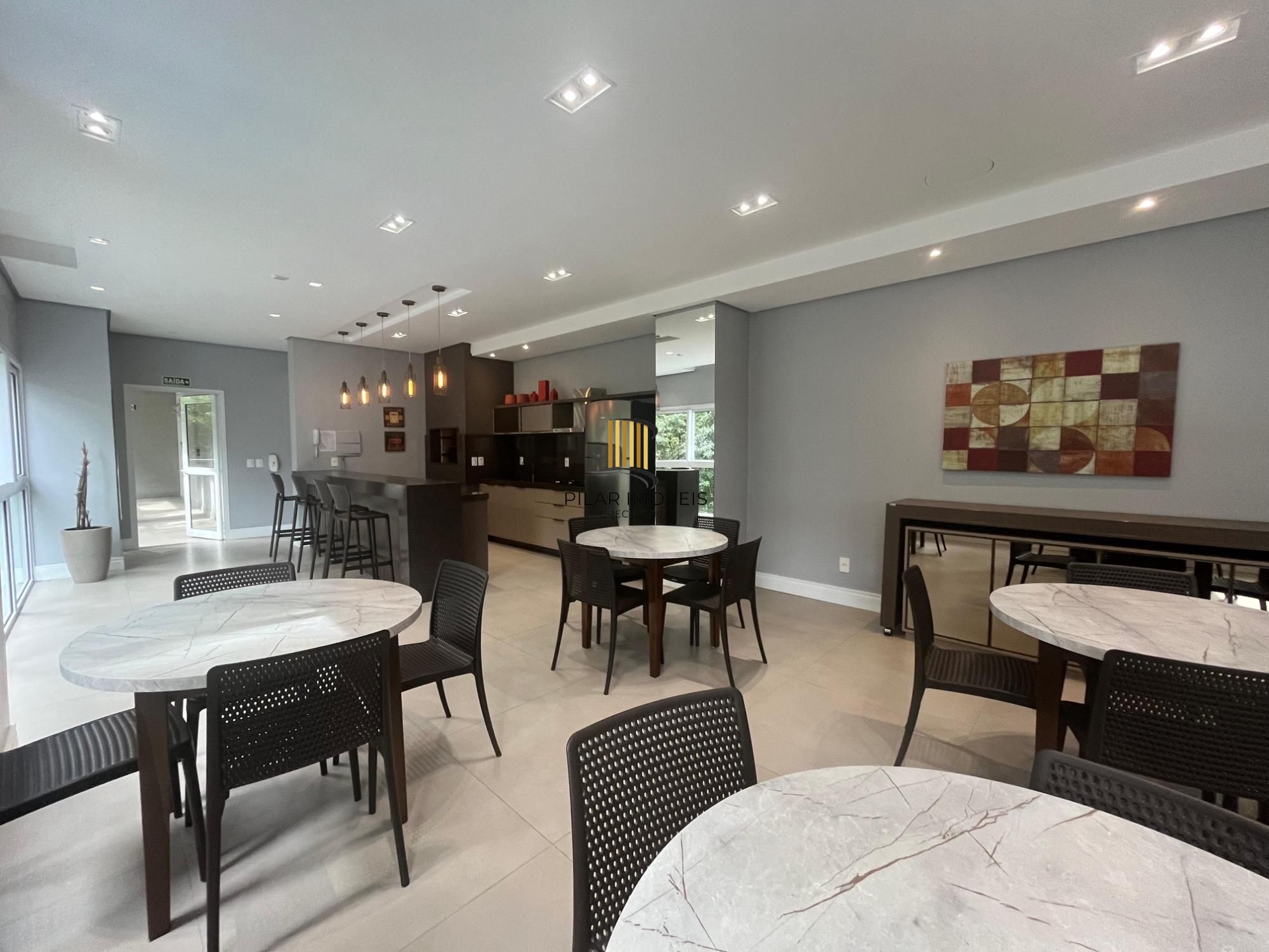 Apartamento 2 dormitórios no bairro Santo Antônio