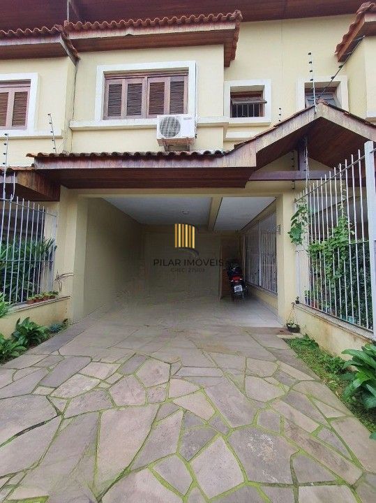 Casa 3 dormitórios no bairro Tristeza