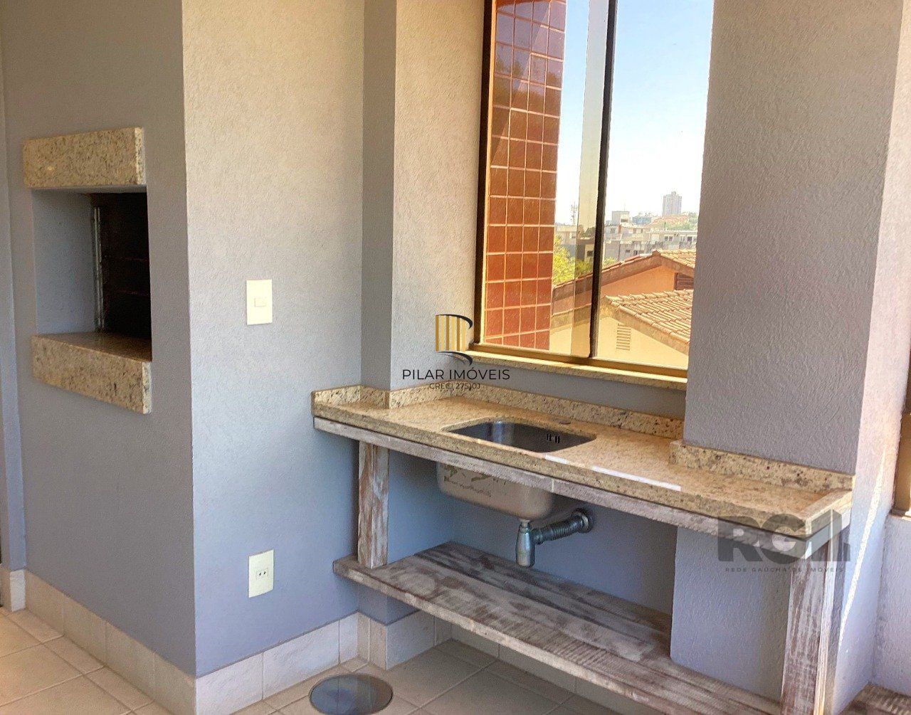 Apartamento 3 dormitórios, sendo 1 suíte, no bairro Cristal, Porto Alegre-RS.