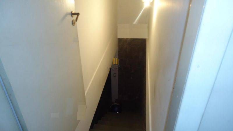 Casa para Venda - 400m², 4 dormitórios, sendo 1 suites, 4 vagas - Jardim Sabará