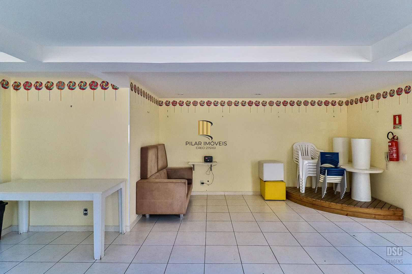 Apartamento aconchegante na Dr. Campos Velho | 2 dormitórios com vaga de garagem