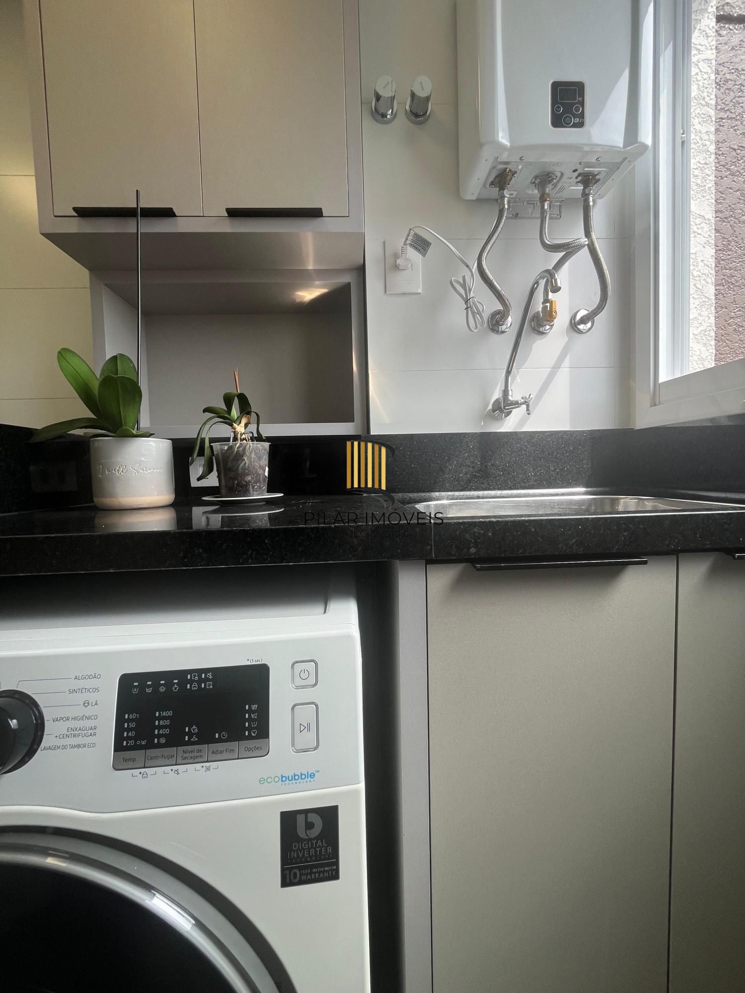 Apartamento 2 dormitórios no bairro Santo Antônio