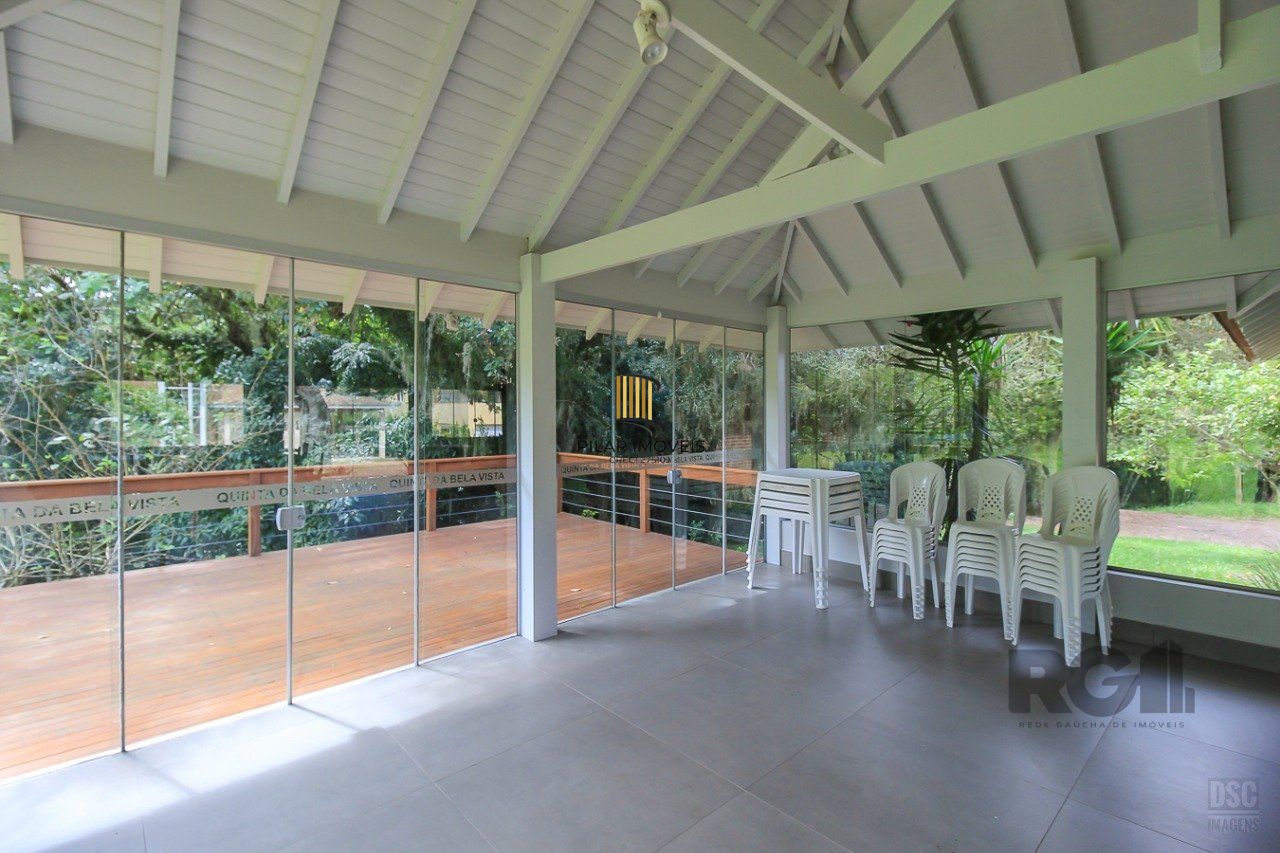 Casa de Condomínio 3 dormitórios no bairro Campo Novo