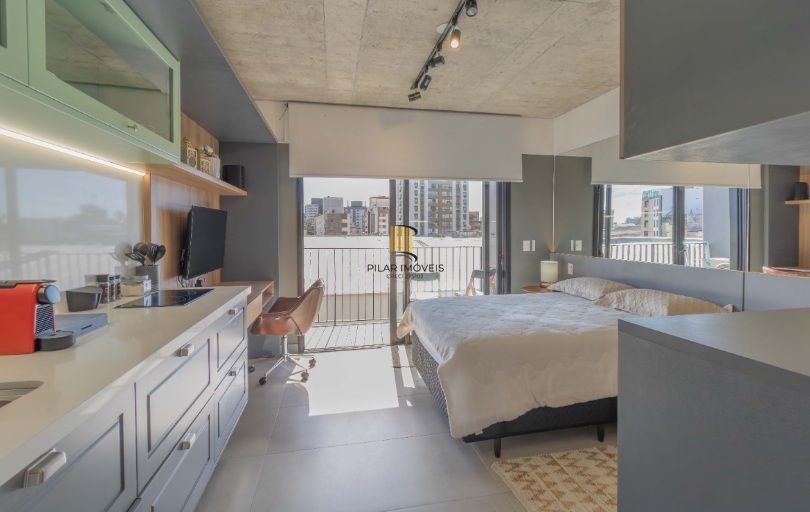 Apartamento studio mobiliado e equipado no bairro Menino Deus!