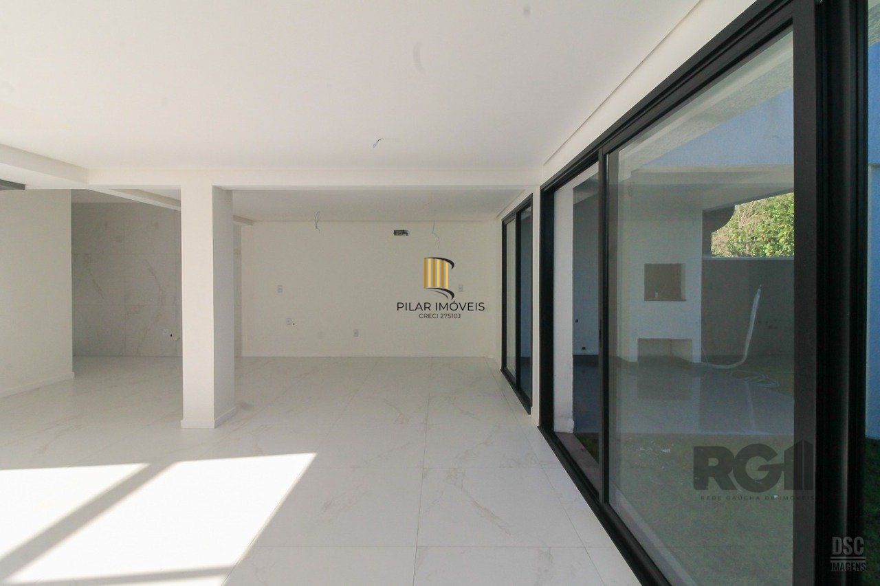 Casa de Condomínio 3 dormitórios no bairro Ipanema