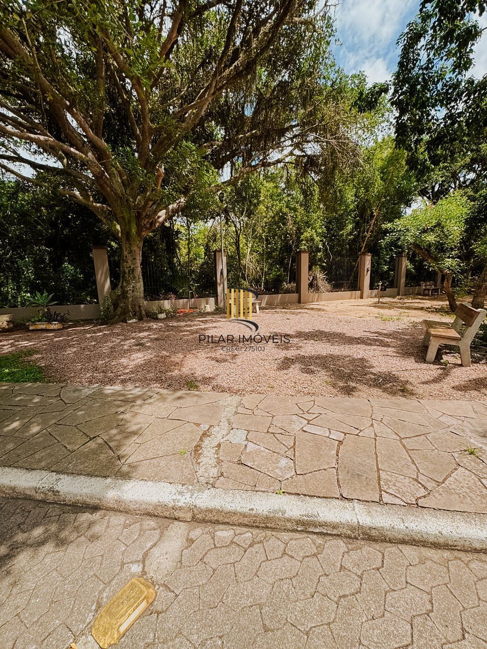 Casa de Condomínio 3 dormitórios no bairro Guarujá