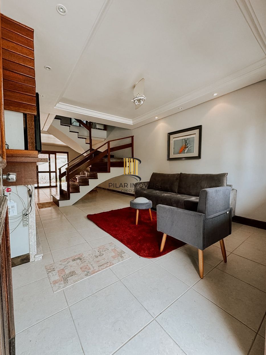 Casa de Condomínio 3 dormitórios no bairro Guarujá