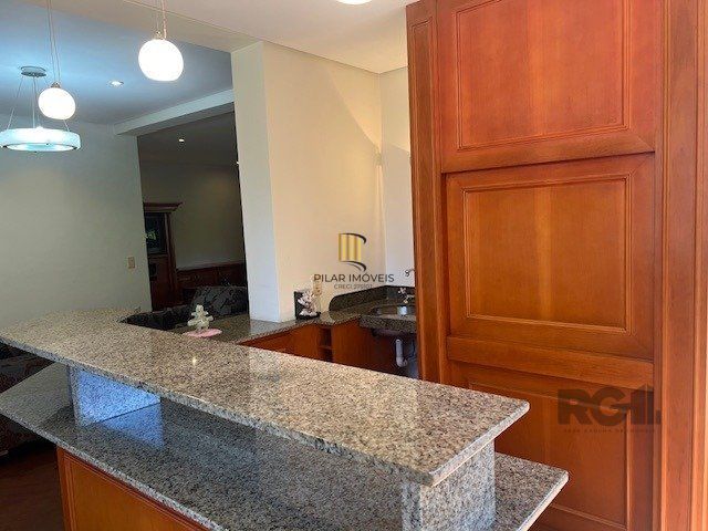 Apartamento 4 dormitórios no bairro Auxiliadora