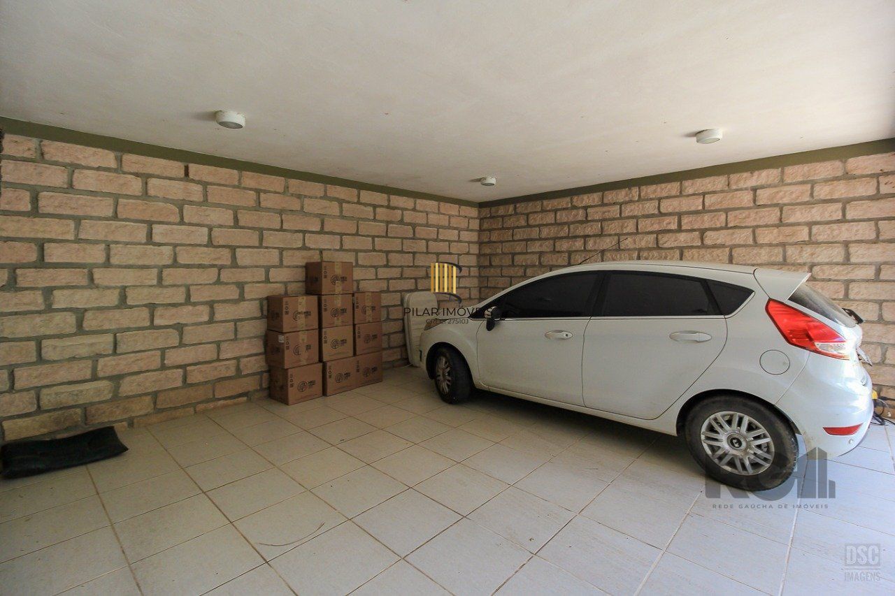 Casa de Condomínio 3 dormitórios no bairro Campo Novo