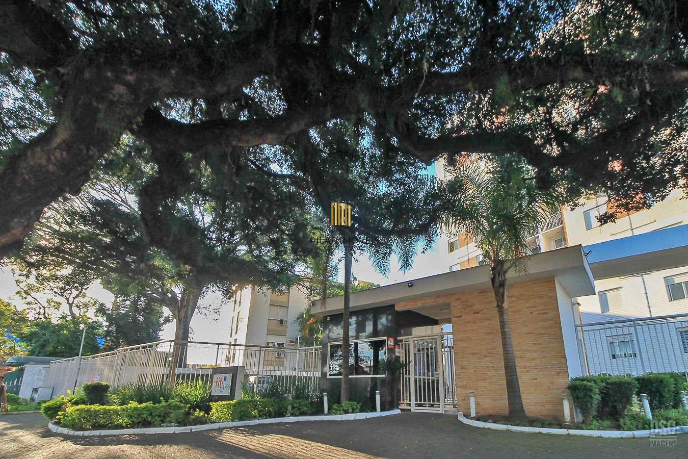Apartamento aconchegante na Dr. Campos Velho | 2 dormitórios com vaga de garagem