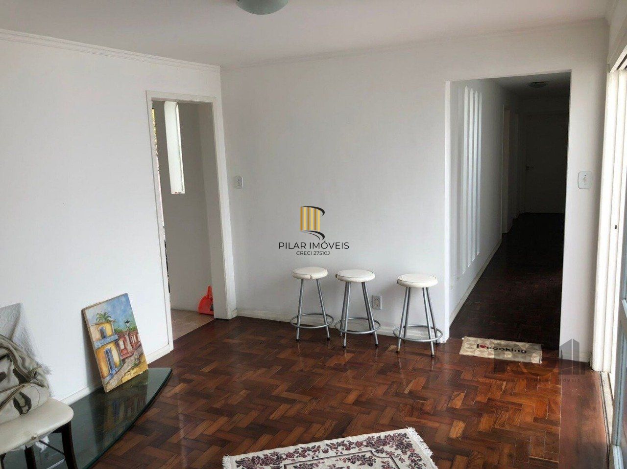 Casa 5 dormitórios no bairro Ipanema