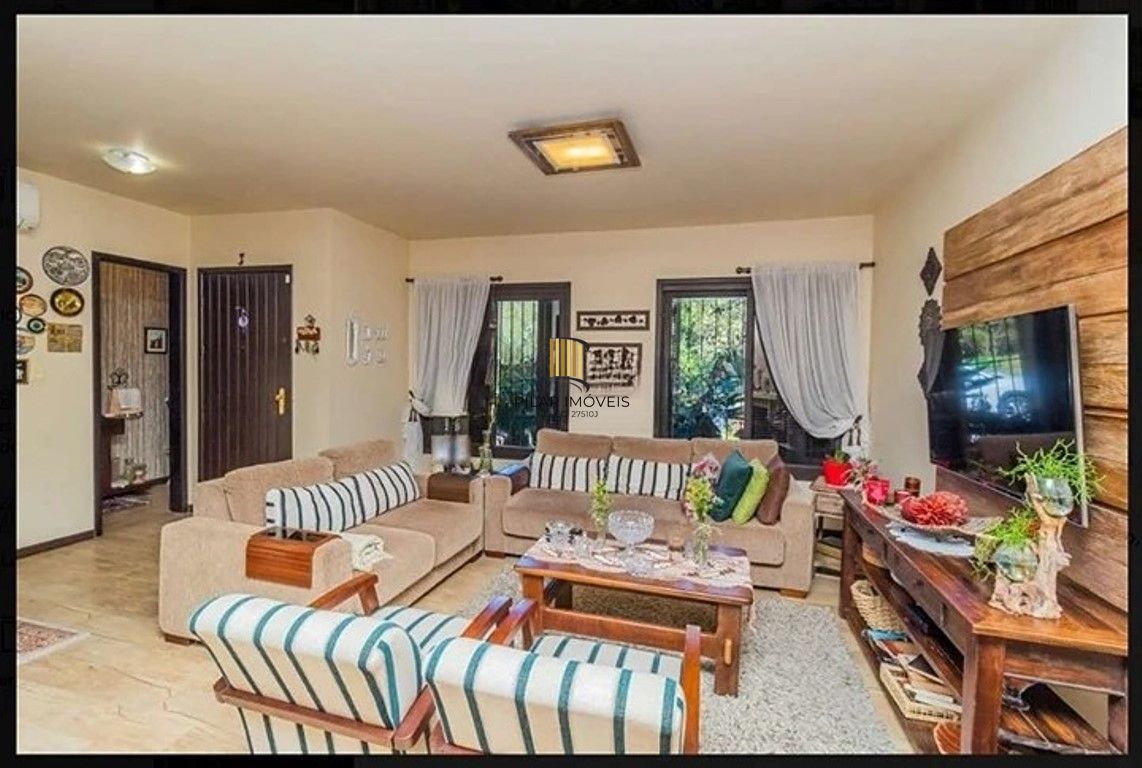 Casa 3 dormitórios no bairro Espírito Santo