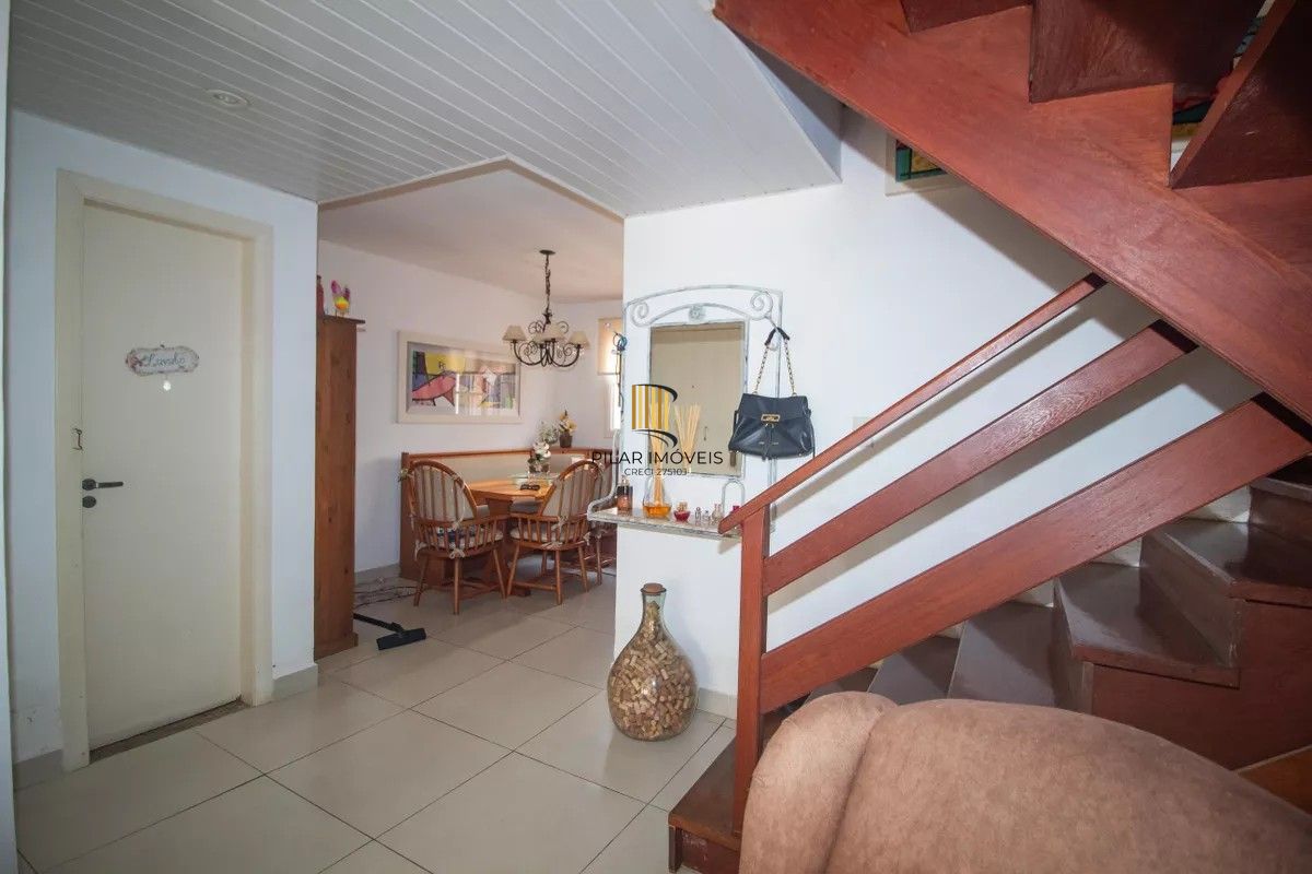 Casa de Condomínio 2 dormitórios no bairro Guarujá