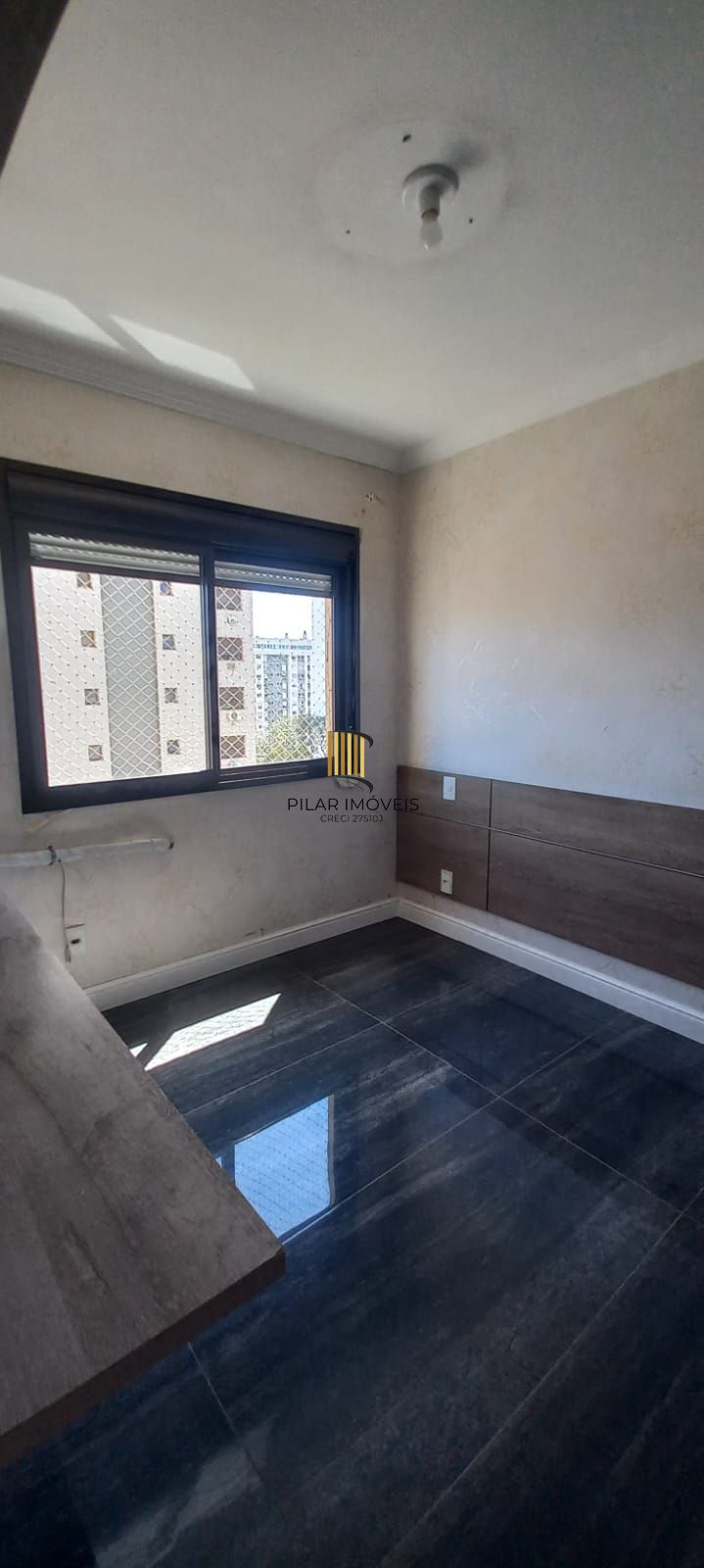 Apartamento de 3 dormitórios, 2 vagas cobertas, infra completa no Passo Da Areia