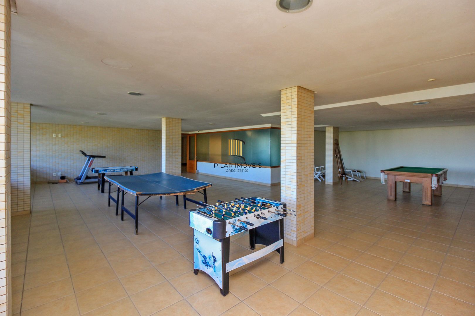 Apartamento alto padrão , 3 suítes, 3 vagas garagem, depósito, bairro Cristal