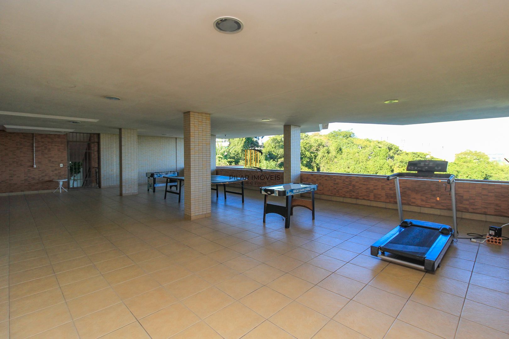 Apartamento alto padrão , 3 suítes, 3 vagas garagem, depósito, bairro Cristal