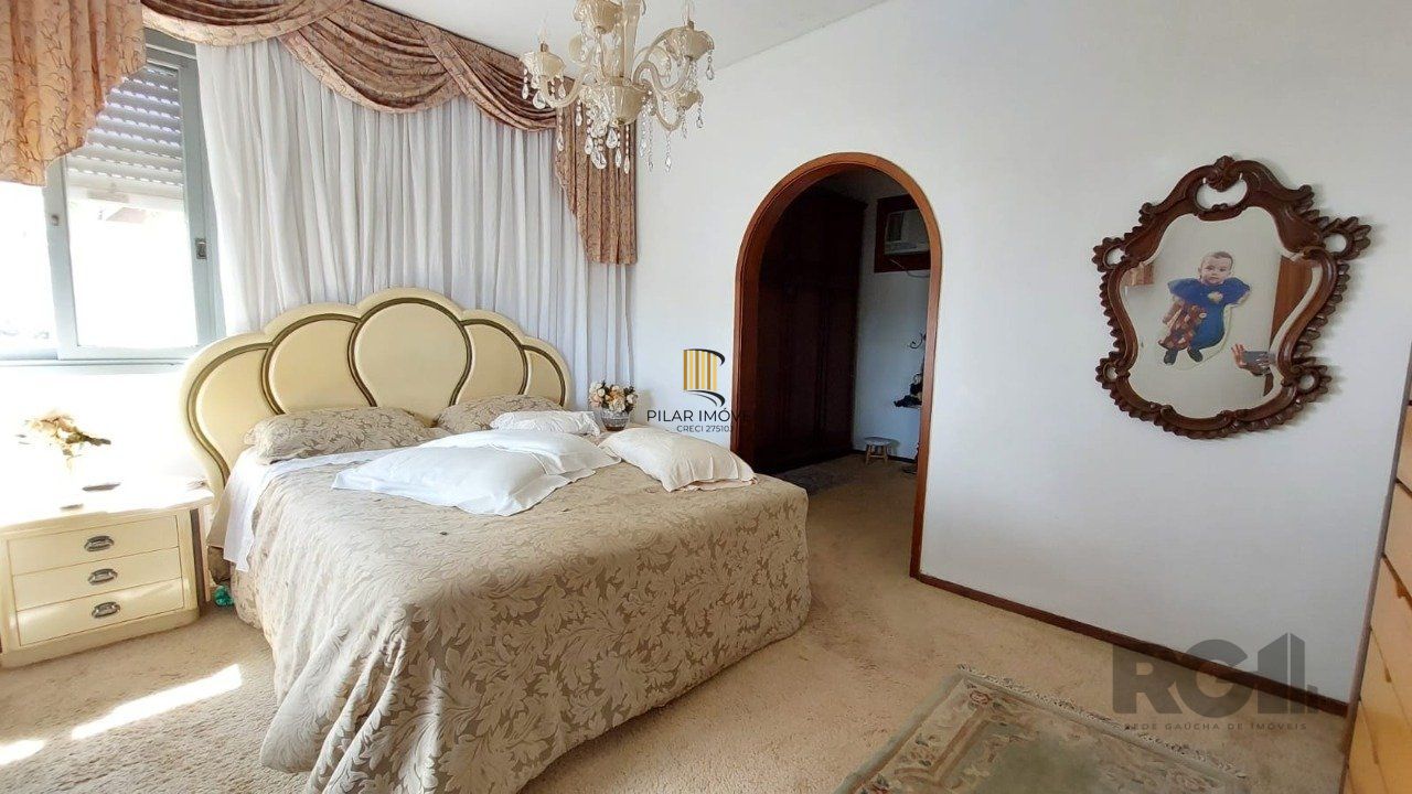 Casa para Venda - 347m², 3 dormitórios, sendo 3 suites, 3 vagas - Sétimo Céu
