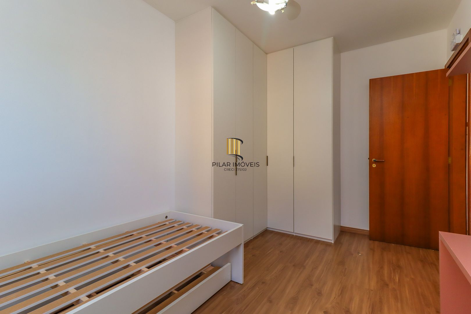 Casa em condomínio 4 dorms a venda na Av. Coronel Marcos,  Pedra Redonda, POA