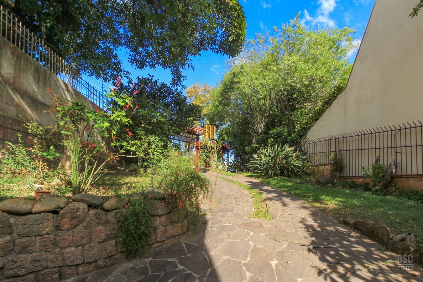 Casa 5 dormitórios no bairro Sétimo Céu - Pilar Imóveis