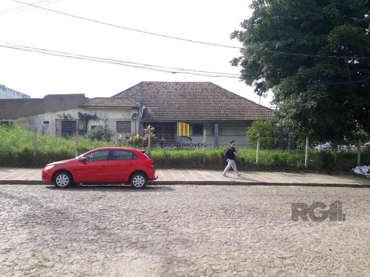 Casa 5 dormitórios no bairro Cavalhada
