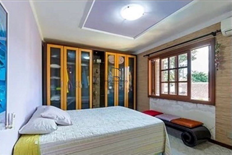 Casa 3 dormitórios no bairro Ipanema