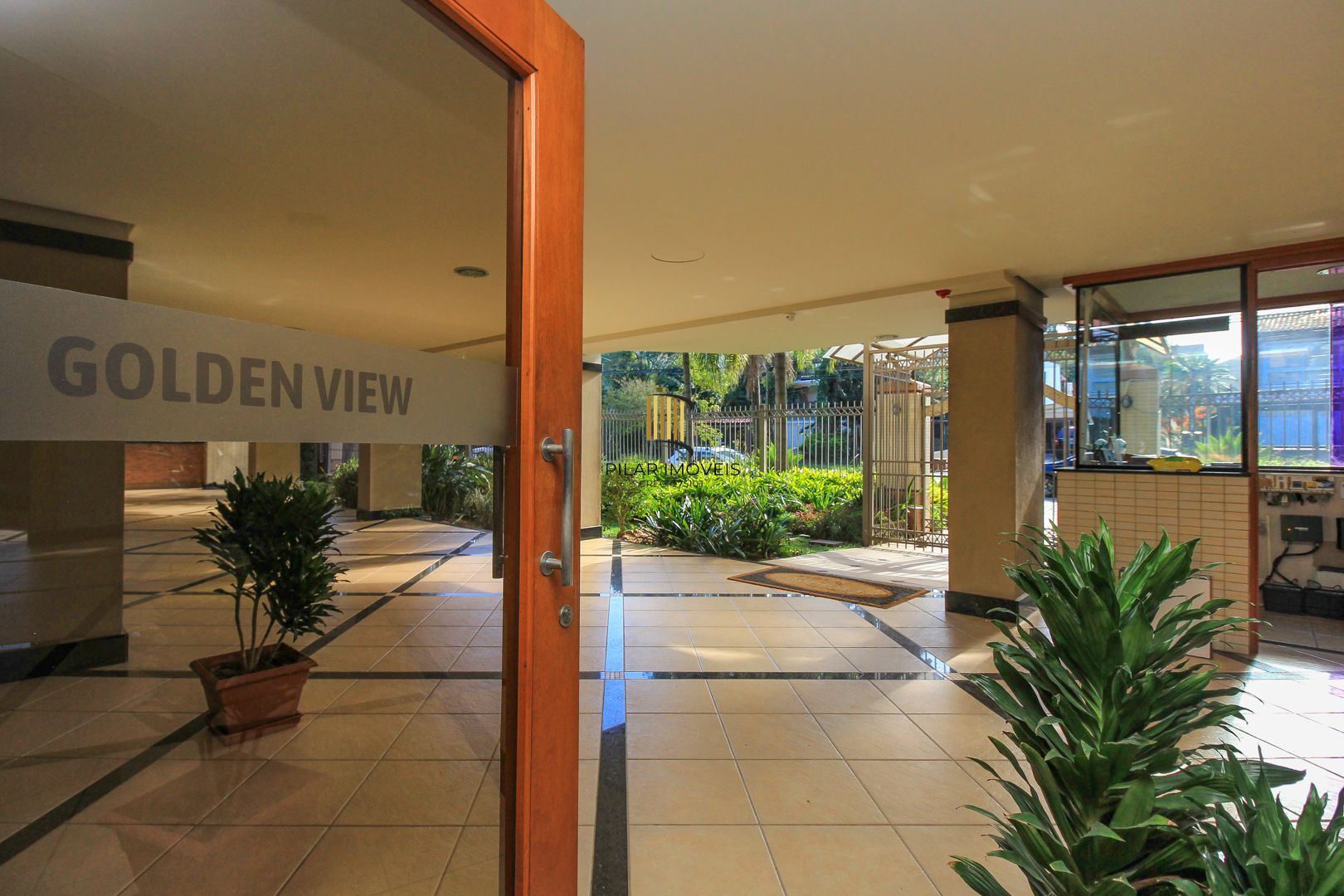 Apartamento alto padrão , 3 suítes, 3 vagas garagem, depósito, bairro Cristal
