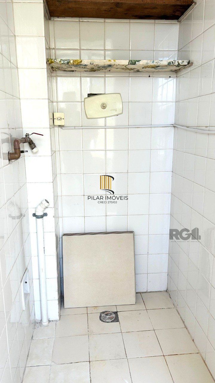 Apartamento 4 dormitórios no bairro Menino Deus