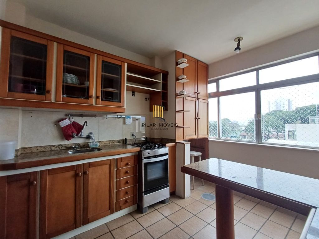 Apartamento a venda no bairro Menino Deus com 2 dormitórios