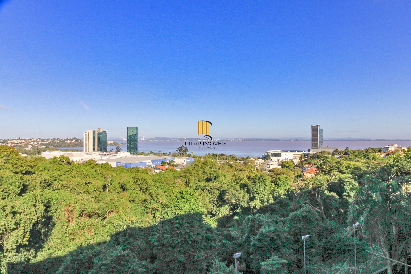 Apartamento alto padrão , 3 suítes, 3 vagas garagem, depósito, bairro Cristal
