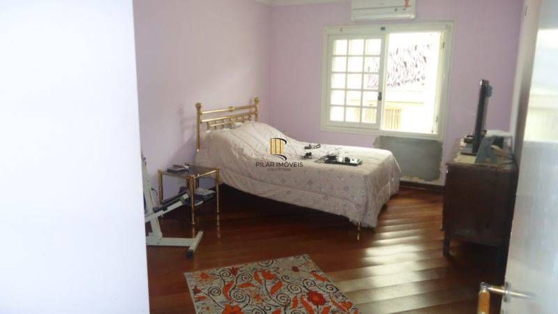 Casa para Venda - 400m², 4 dormitórios, sendo 1 suites, 4 vagas - Jardim Sabará