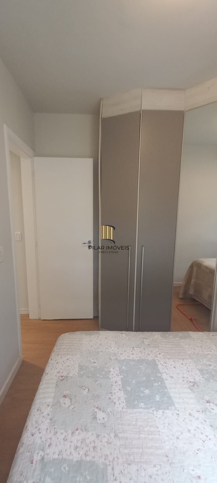 Apartamento dois dormitórios térreo no bairro Glória