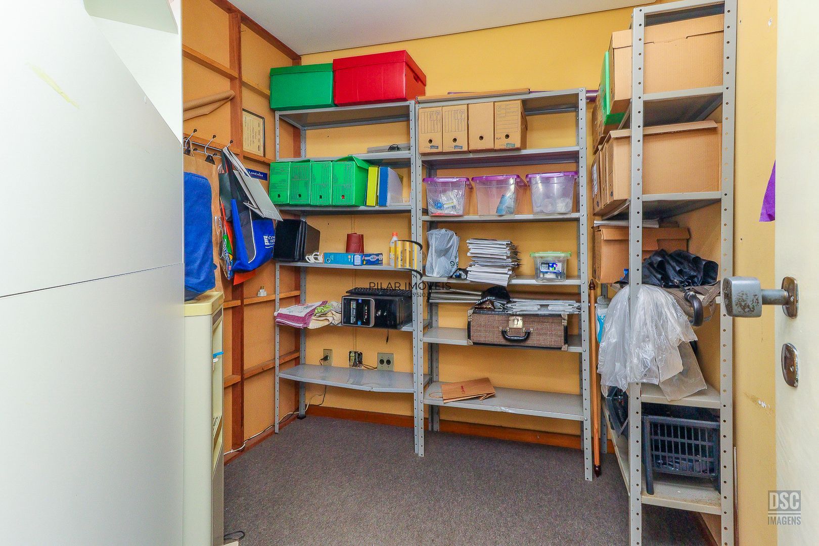 Sala Comercial 1 dormitório no bairro Auxiliadora