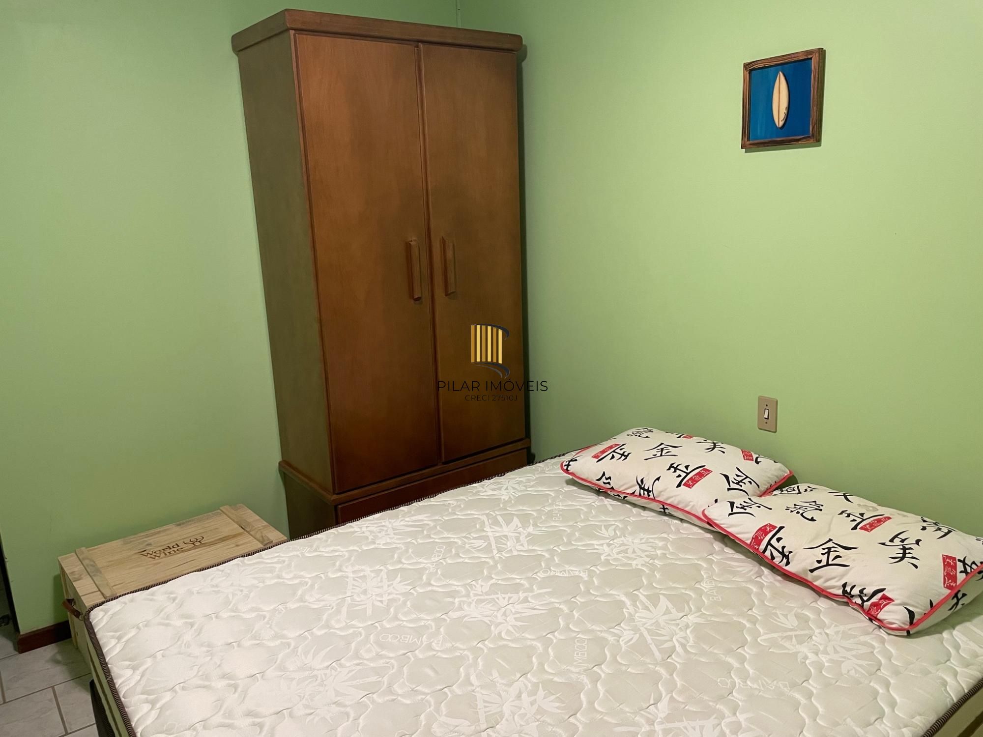 Casa 4 dormitórios no bairro Centro