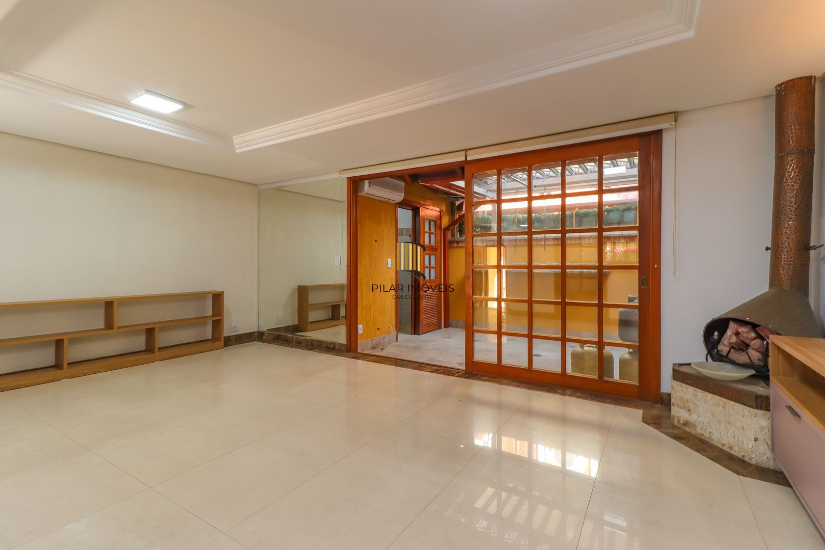 Casa em condomínio 4 dorms a venda na Av. Coronel Marcos,  Pedra Redonda, POA