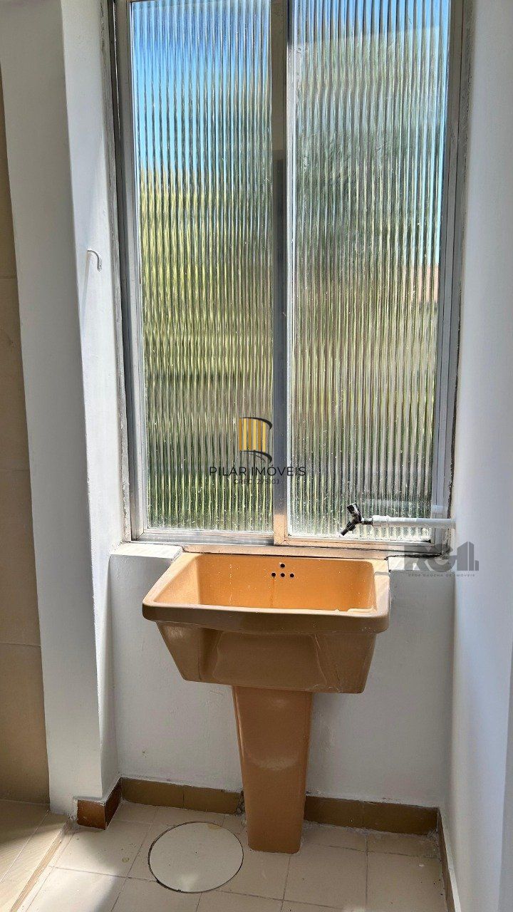 Apartamento 4 dormitórios no bairro Menino Deus