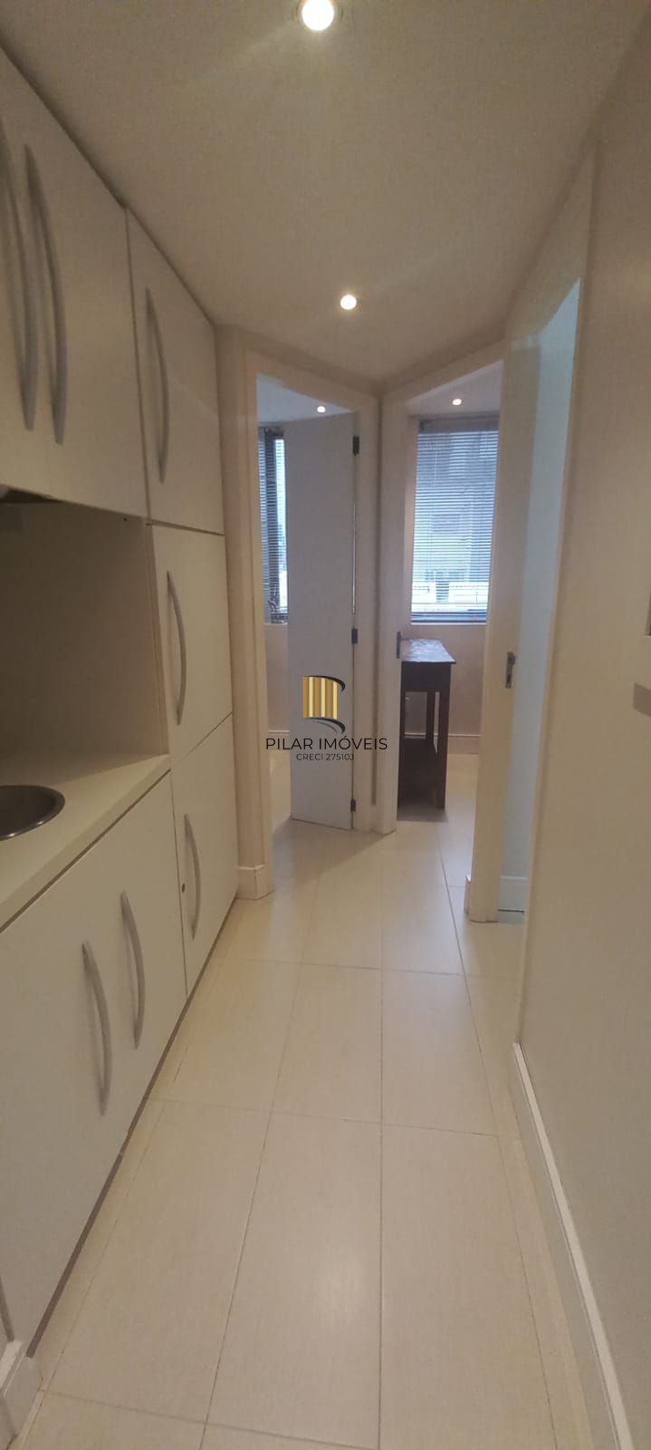 Sala / Conjunto comercial a venda no bairro Moinhos de Vento em Porto Alegre