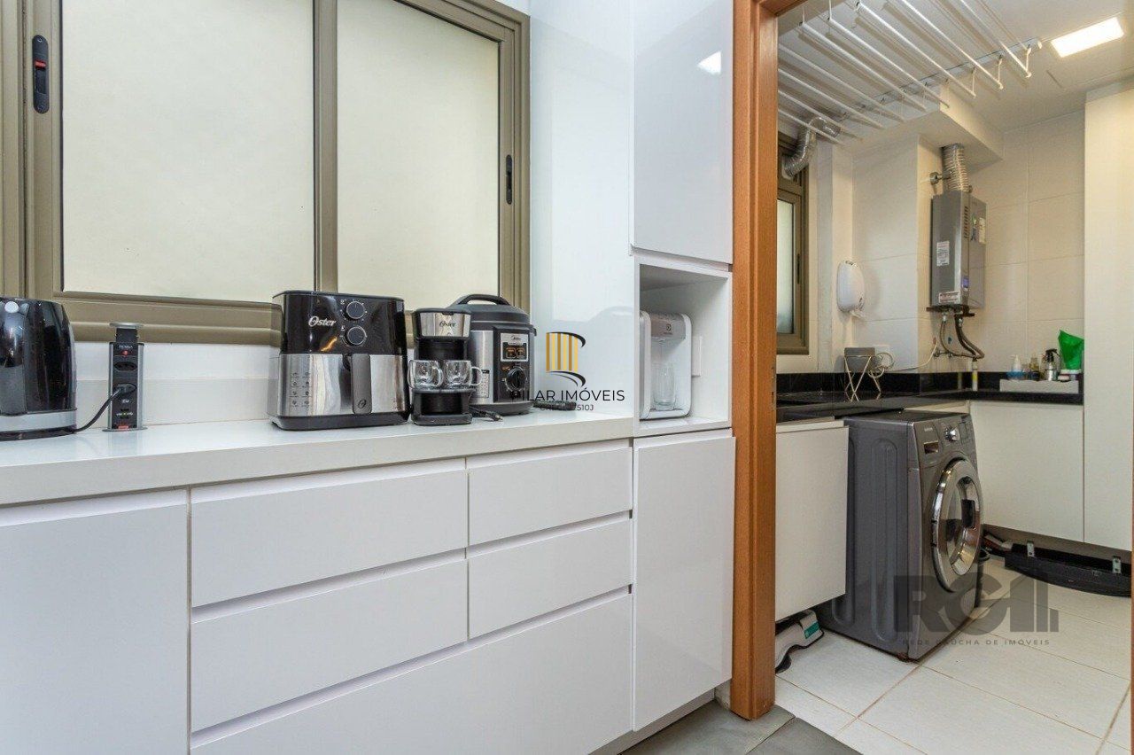 Apartamento 3 dormitórios no bairro Cavalhada