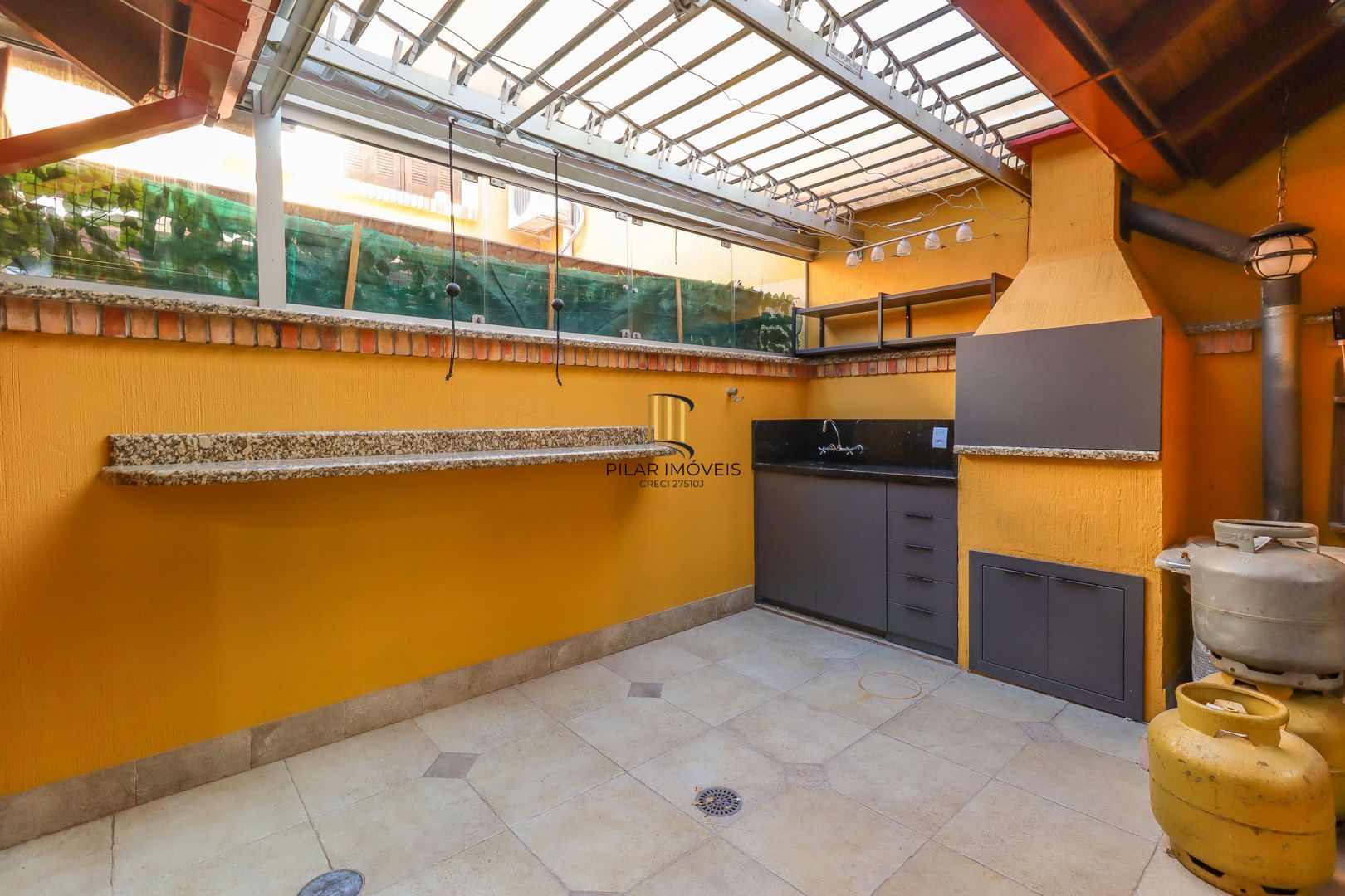Casa em condomínio 4 dorms a venda na Av. Coronel Marcos,  Pedra Redonda, POA